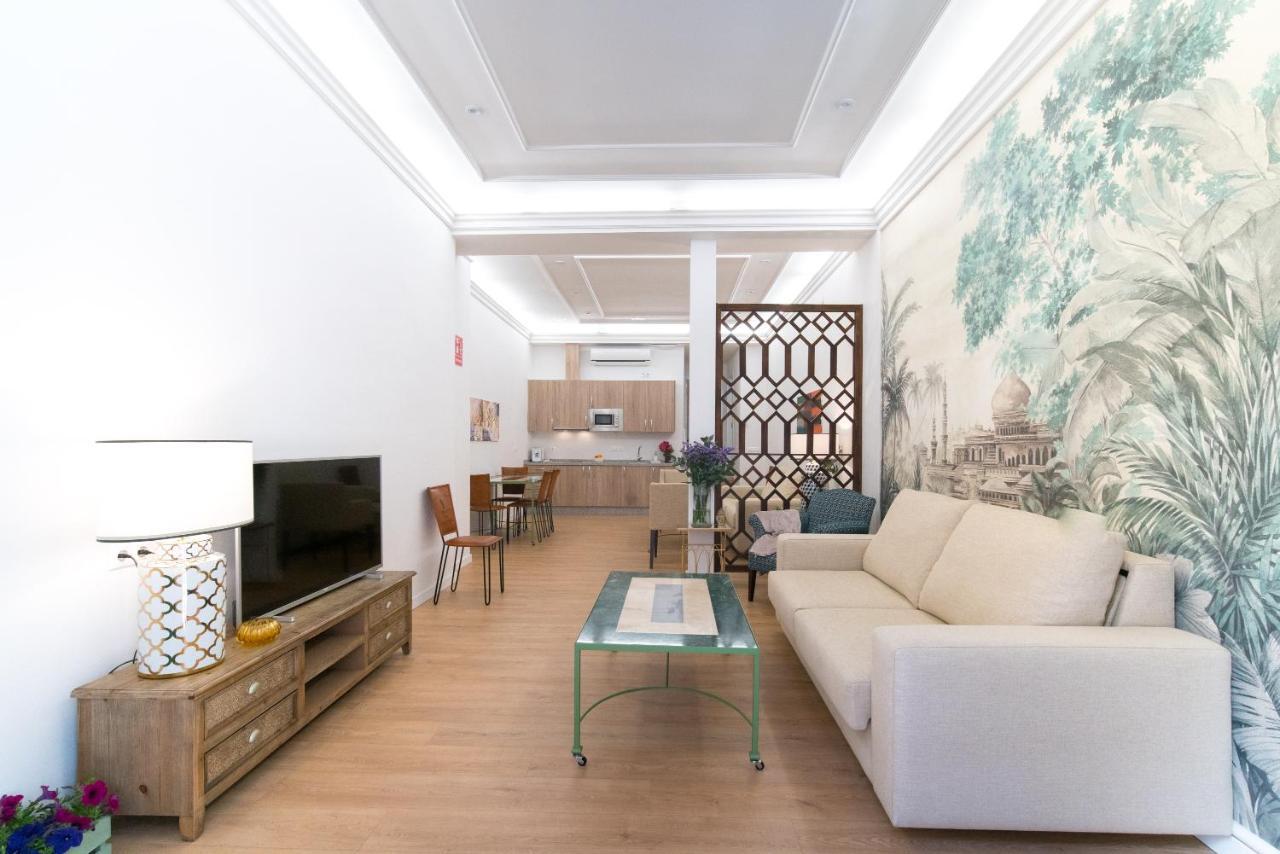 Arco Macarena Lofts Aparthotel Sevilla Bagian luar foto